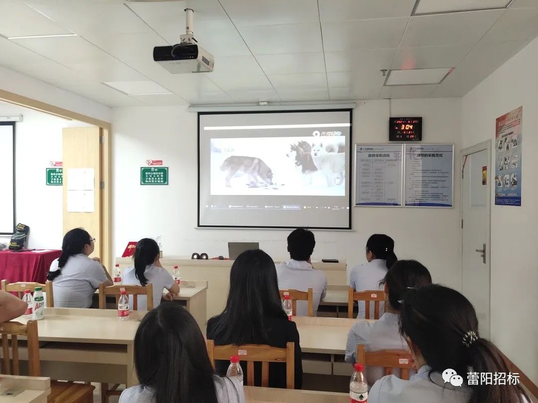 1632880049645673.jpg b76dcedfd3c7eefd06131442d5d7f136.jpg